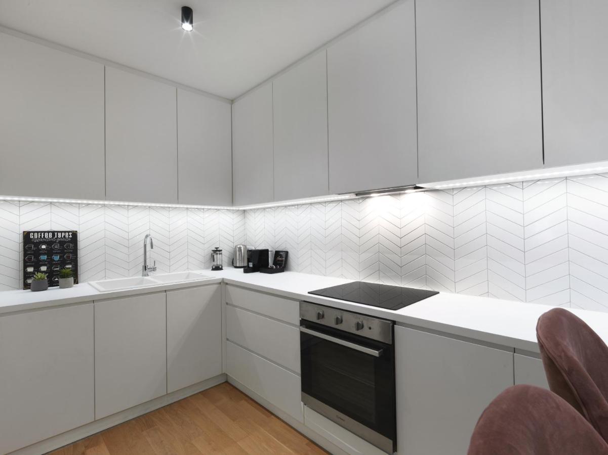 Fresh, New & Ready For You! Rnvtd Apt In Koukaki! Athen Eksteriør bilde